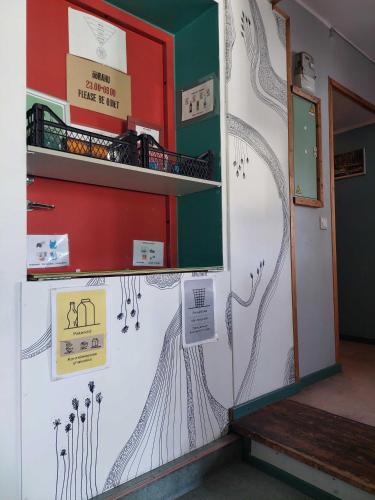 Looming Hostel - image 3