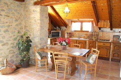 Konyha, Gite Le Clos de Lumiere in La Roche-des-Arnauds