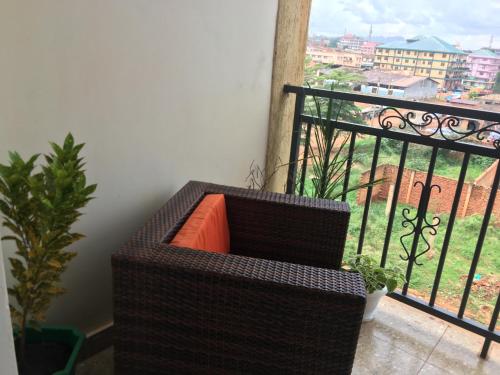 J&R - Lovely two bedroom apartment in Jinja.