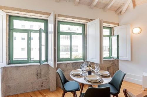 D. João IV Apartments by LovelyStay 5