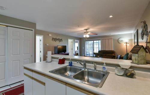 Shelter in Faith - Amazing Golf Views - Blocks from 76 Strip - LOCATION! - image 12
