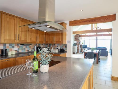 Зовнішній вигляд готелю, Gwelfor Barn in Бомарі