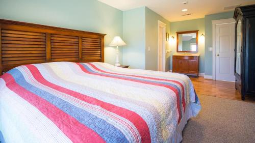 Oceanfront grandeur 4x4 Outerbanks - Fitzgerald Oceanfront grandeur 4x4 Outerbanks - Fitzgerald