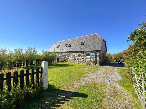 Exterior view, Canach Cottage in Isle Of South Uist