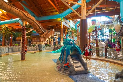 水上樂園, Castaway Bay by Cedar Point Resorts in 桑達斯基市中心