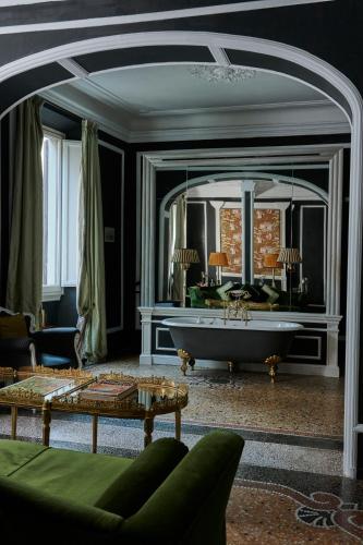 Casa Howard Guest House Rome and Florence