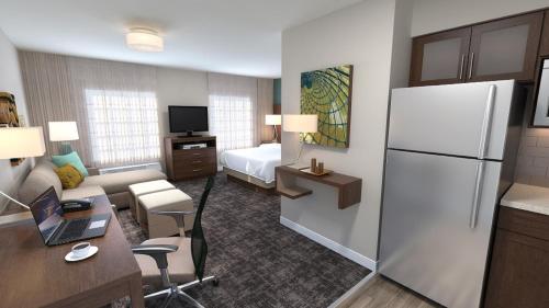 Staybridge Suites - Calgary Airport by IHG, Calgary