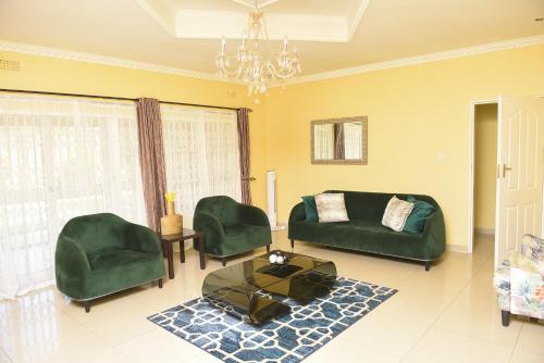 . AZB Cozy Homes. Elegant 4 bedroom home in Area 49, Lilongwe
