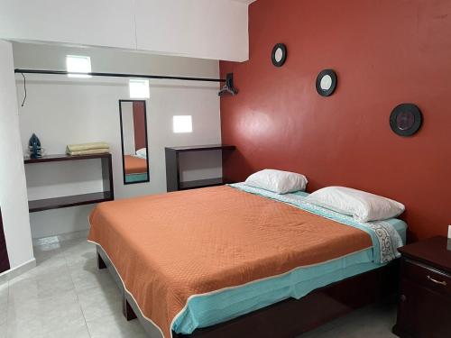 Sensity Home Preciosa y espaciosa casa todos los servicios 5 min del CIS in Tehuacán, Mexico