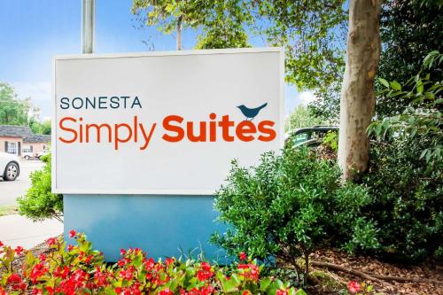 Sonesta Simply Suites Falls Church