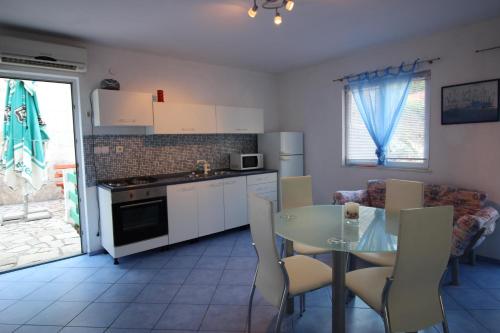 virtuve, Apartments by the sea Cove Vela Stiniva, Hvar - 17075 in Zastražišće