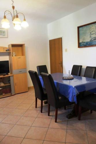 Two-Bedroom Apartment with Terrace image 7