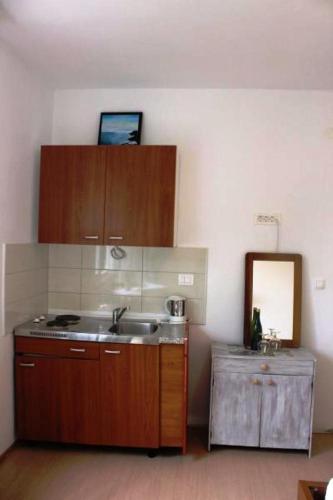 Studio with Terrace image 4