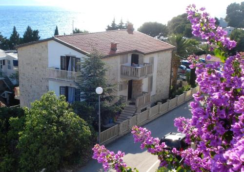  Apartments by the sea Zivogosce - Mala Duba, Makarska - 17077 in Podgora