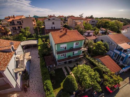  Apartments with a parking space Banjole, Pula - 17097 in Pula