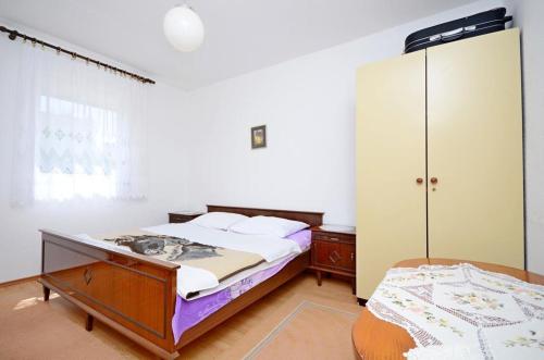 Apartments with a parking space Rogoznica - 17318 - image 8