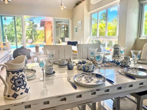 Exterior view, New Sunny Villa With Pool Metro Country Club Juan Dolio in Juan Dolio