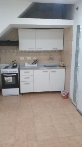 Casa de 100 m² en Villa Mercedes, con 3 habitación(es) y 1 baño(s) privado(s) (Grevillea) in Villa Mercedes