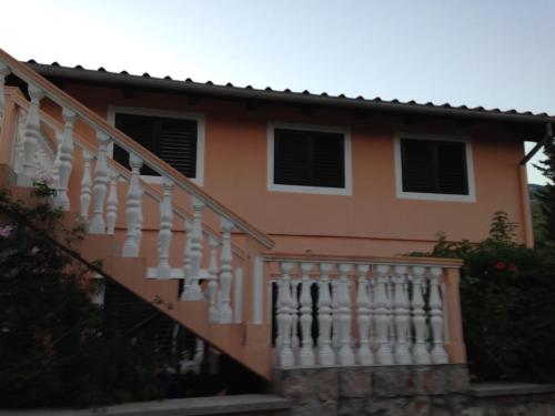 Apartments with a parking space Seline, Paklenica - 17390