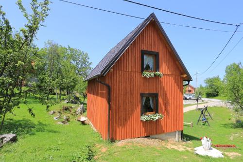  Family friendly house with a parking space Catrnja, Plitvice - 17489 in Rakovica