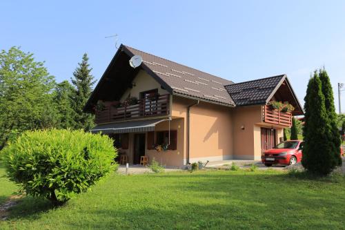 Apartments for families with children Donje Taboriste, Plitvice - 17500 - Location saisonnière - Slunj