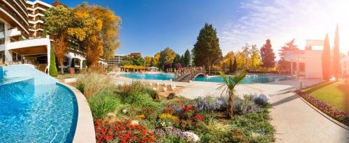 Flamingo Grand Hotel & Spa - image 5