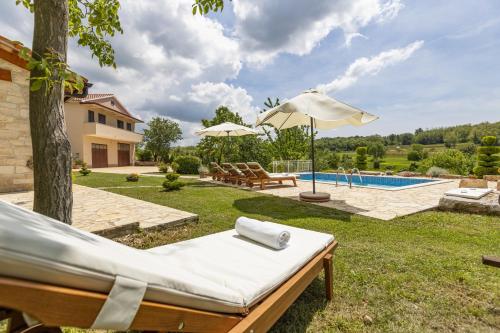 Family friendly house with a swimming pool Rakotule, Central Istria - Sredisnja Istra - 17418