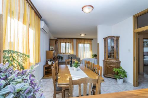 Family friendly house with a swimming pool Rakotule, Central Istria - Sredisnja Istra - 17418