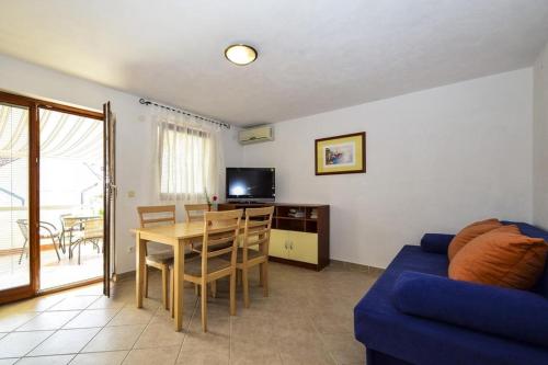 Apartments with a parking space Drage Biograd - 17392 - image 2