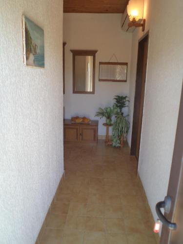 Apartments with a parking space Lopar Rab - 17436 - image 7