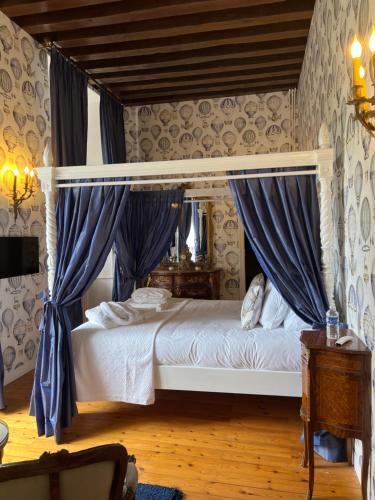 24H LE MANS Château de Lauresse chambres d'hôtes Luxe, avec services Room Type - Double Room with Private Bathroom