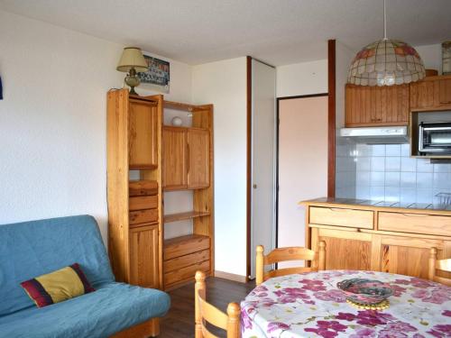 Studio Font-Romeu-Odeillo-Via, 1 pièce, 4 personnes - FR-1-580-20