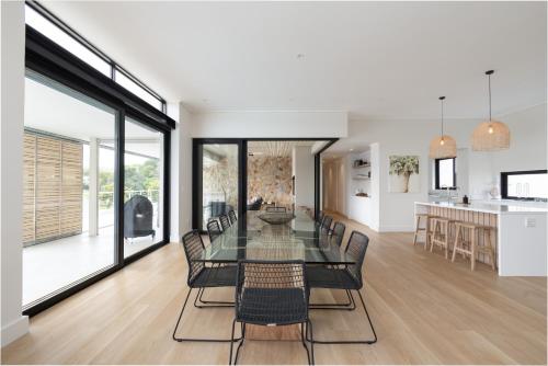 Sunset Villa - Luxury Villa 150m from the beach - top floor only, Plettenberg Bay (zdjęcie 8)