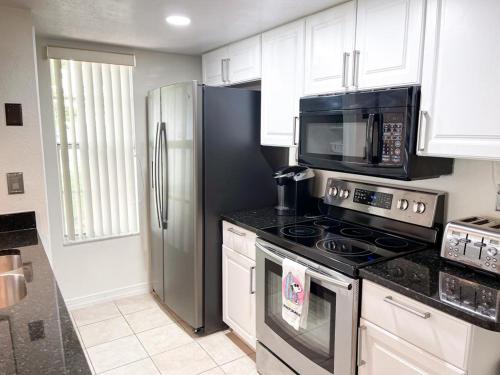 Luxury Condo 3BR Apartment near Disney World in Kissimmee, USA