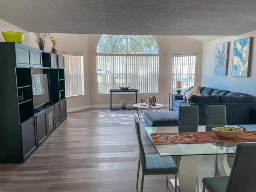 Luxury Condo 3BR Apartment near Disney World in Kissimmee, USA