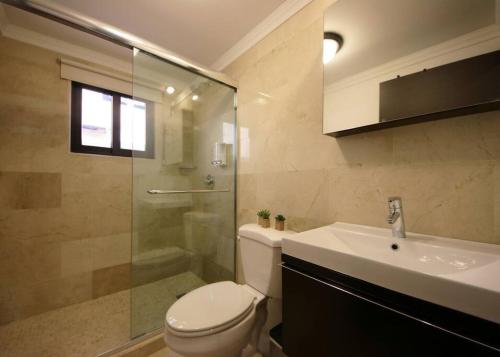 Spacious condo with private terrace & Pool, Palm-Eagle Beach (photo 10)