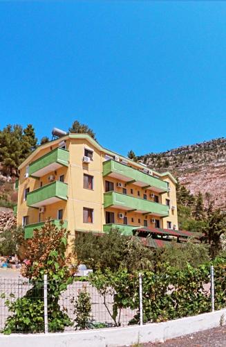 Hotel Bolonja, Shëngjin