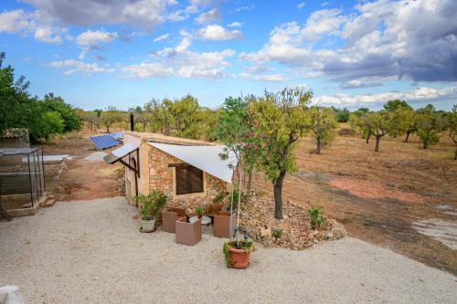 Nice Majorcan country house Sta Maria del Camí by Renthousing