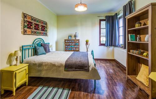 Awesome Home In Wygon With Wifi in Dominikowo