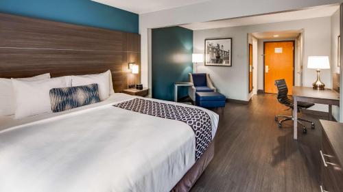 Best Western Plus Champaign/Urbana Inn - image 7