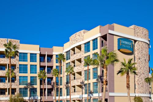 Staybridge Suites Las Vegas - Stadium District by IHG