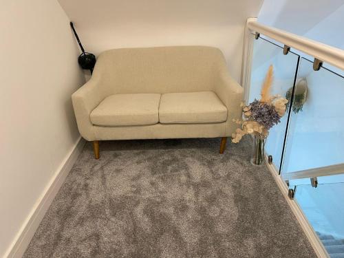 Cheerful 4 Bedroom luxury house with free parking in Birmingham