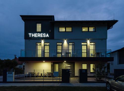 . Theresa Vendégház