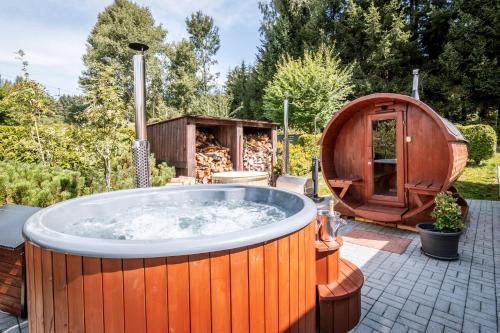 Bañera de hidromasaje, Hotel SLUNEČNÁ LOUKA (Hotel SLUNECNA LOUKA) in Lipno nad Vltavou