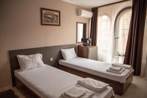 Hotel Oppium Restaurant & Garden - image 8