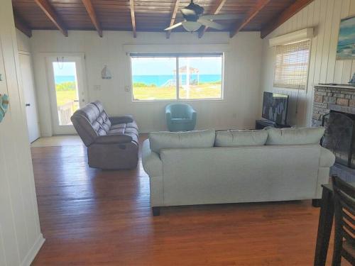 Melbourne Beach Ocean Front house on 1.2 acres Melbourne Beach Ocean Front house on 1.2 acres