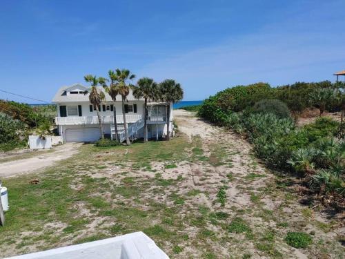 Melbourne Beach Ocean Front house on 1.2 acres