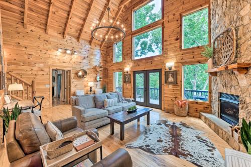 Mountain-View Bryson City Home with Hot Tub! in Bryson City, USA