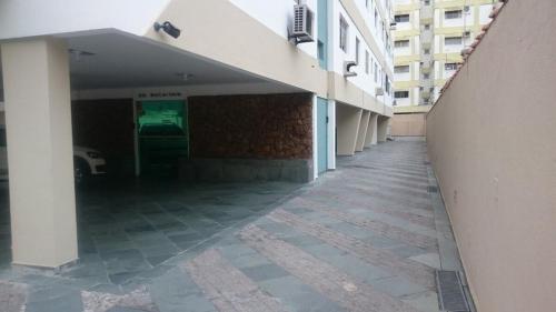 One-Bedroom Apartment image 2