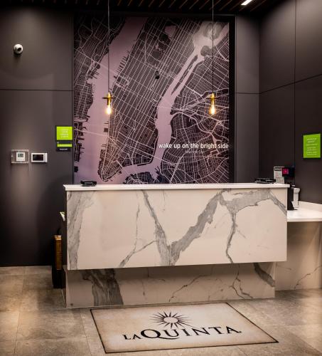 La Quinta Inn & Suites by Wyndham Manhattan Midtown